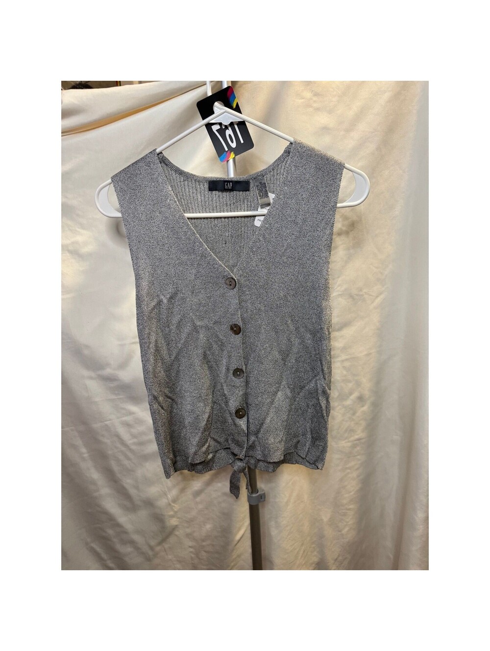 167 GAP Womens Silver Metallic Knit V-Neck Button Front Tie Back Vest Size M